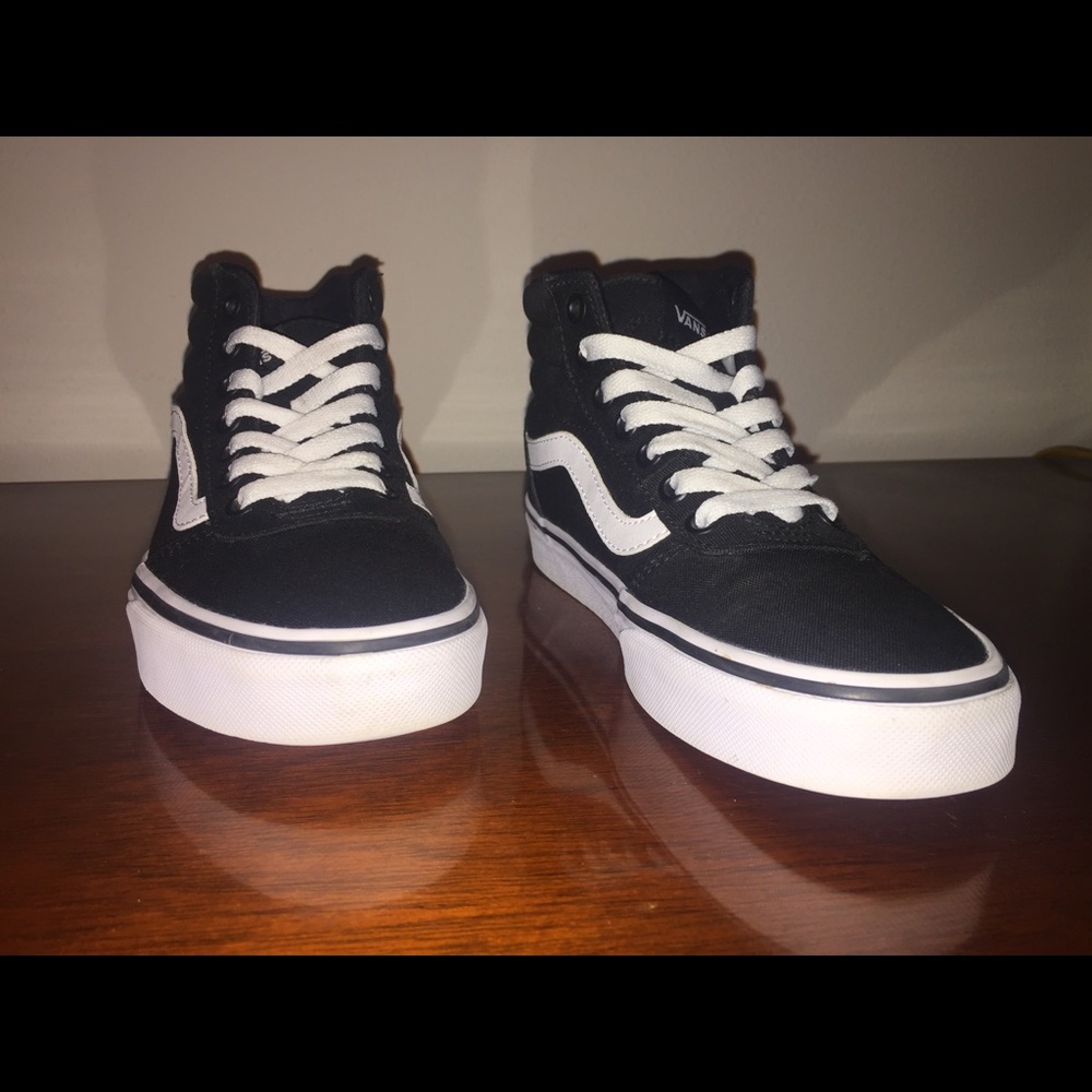 Vans Black High-Top Shoes (Women’s 6) WORN TWICE